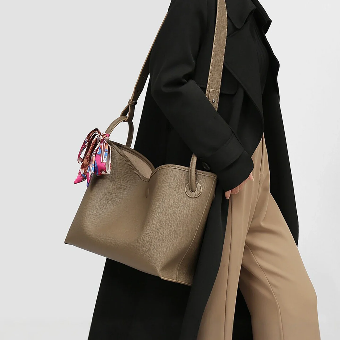 Luxury Bags & Leather Repair Of Atlanta Photos - Light Luxury High end Women Tote