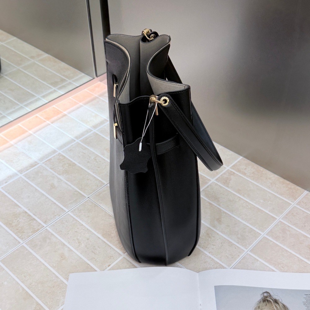 New Bucket Bag Old Money Wind  - Luxury Bags Tote review and price